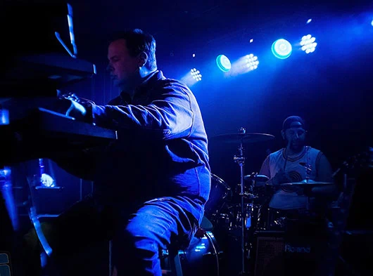 Kevin Dion playing keys with Smoove Series at Bleacher's Bar in Bristol, CT